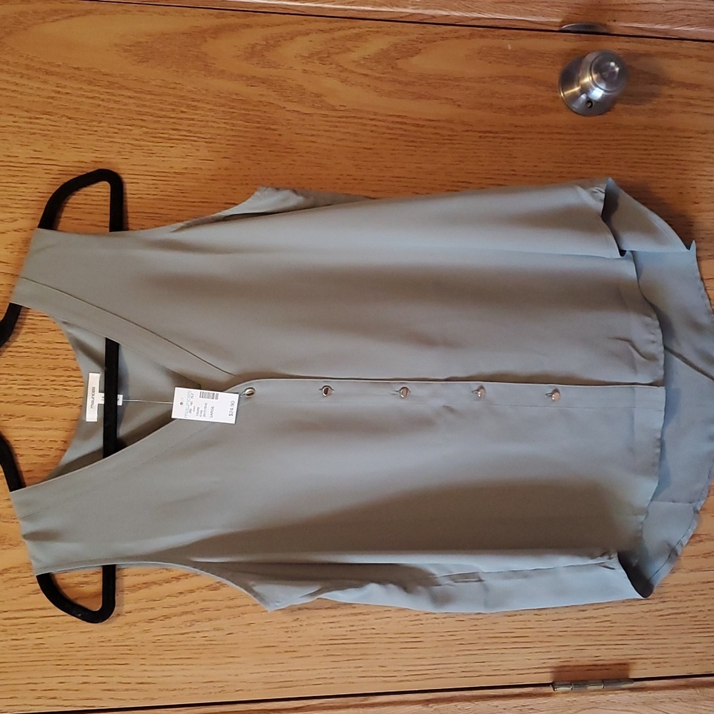 NWT Maurices